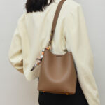 Shoulder Crossbody Casual High-End Commuter Tote Bag - Image 2