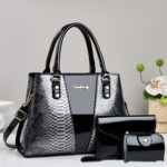 Large-capacity Shouldercrossbody Bag With A Snakeskin Pattern Tote Handbag - Image 2